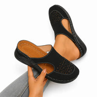 Ellor Siena Wedge Sandal – Black
